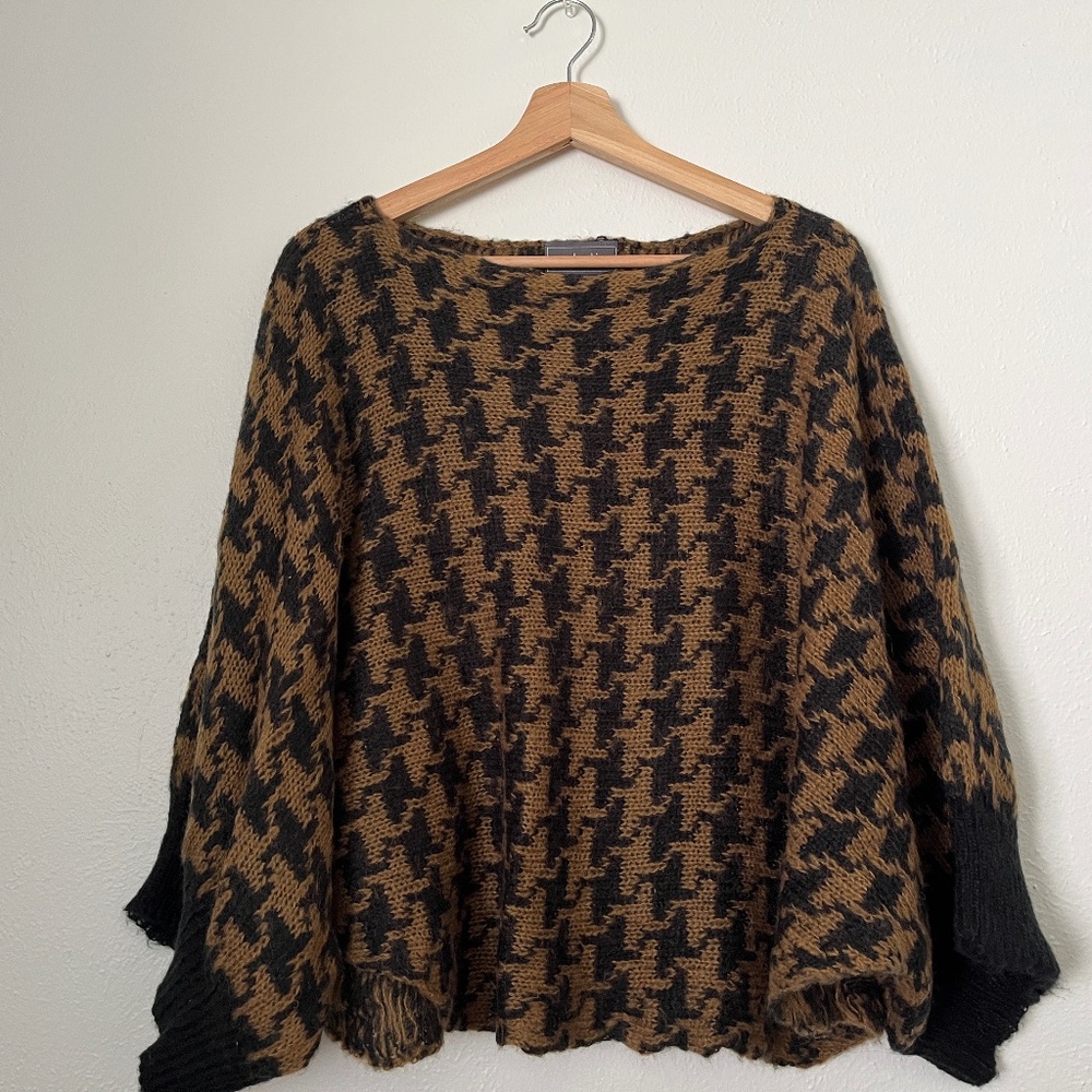 Wooden Ships Paola Buendia Poncho